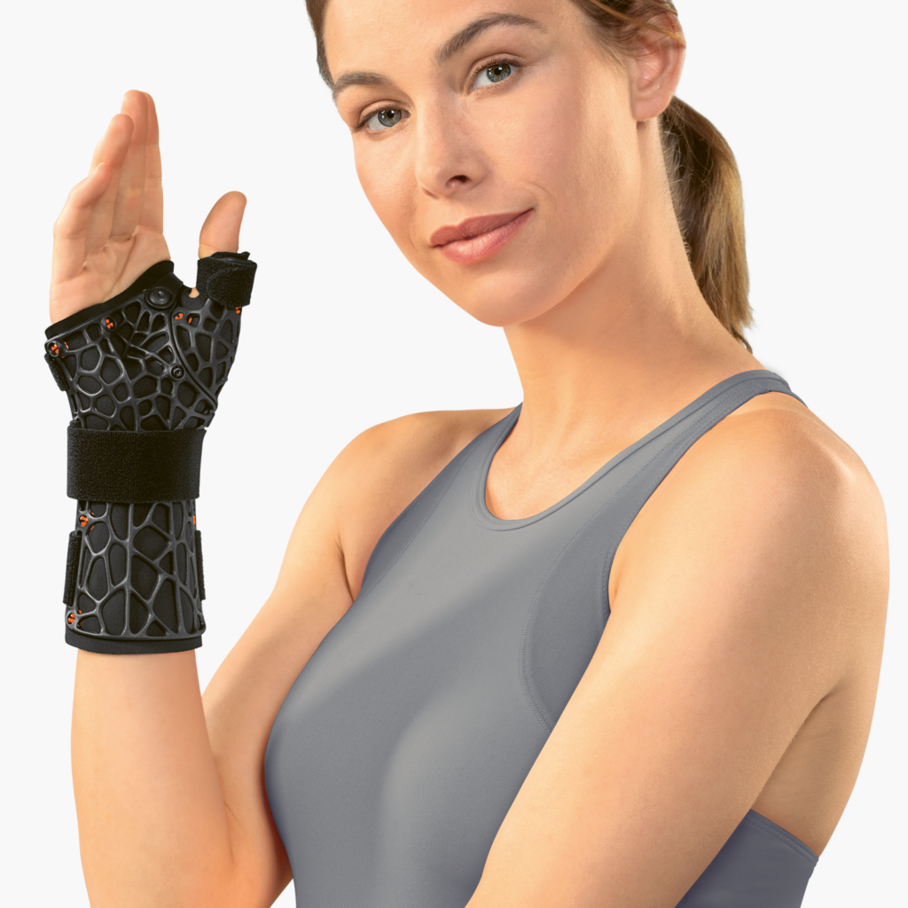MANU-CAST ORGANIC P Wrist and Thumb Brace - Thumb splint, featuring an integrated thumb spica and honeycomb frame for De Quervain's and stable fractures.